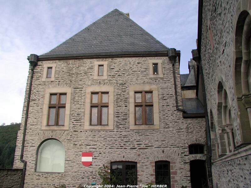 eur041002008